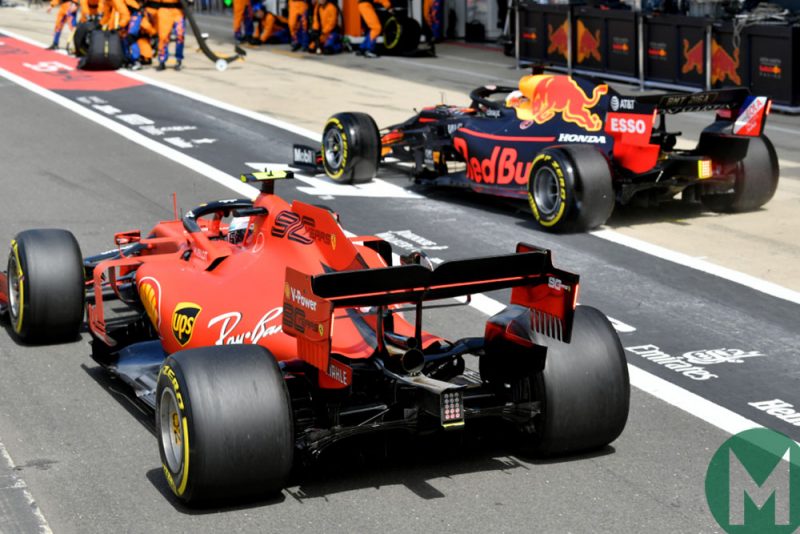 leclerc_verstappen_in_pits